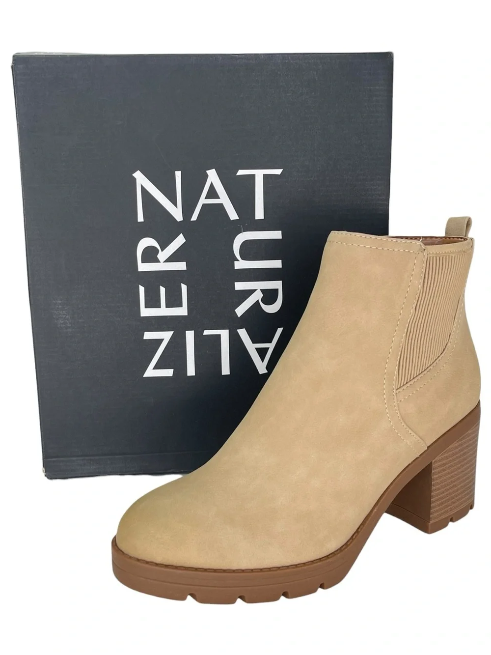 Naturalizer faux leather